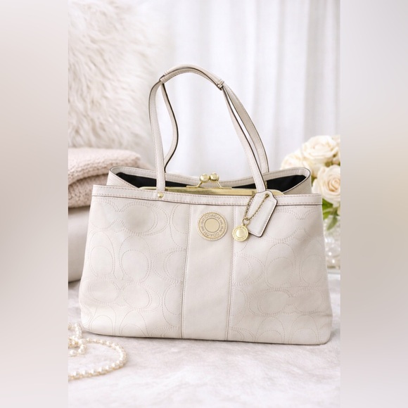 Coach Kristin Embossed Signature Kisslock Doctor Bag - Picture 2 of 13